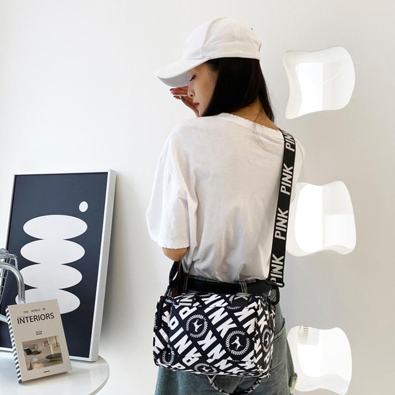 Womens Small Gym Bag Portable  - Tablet Shoulder Bag 评论和价格