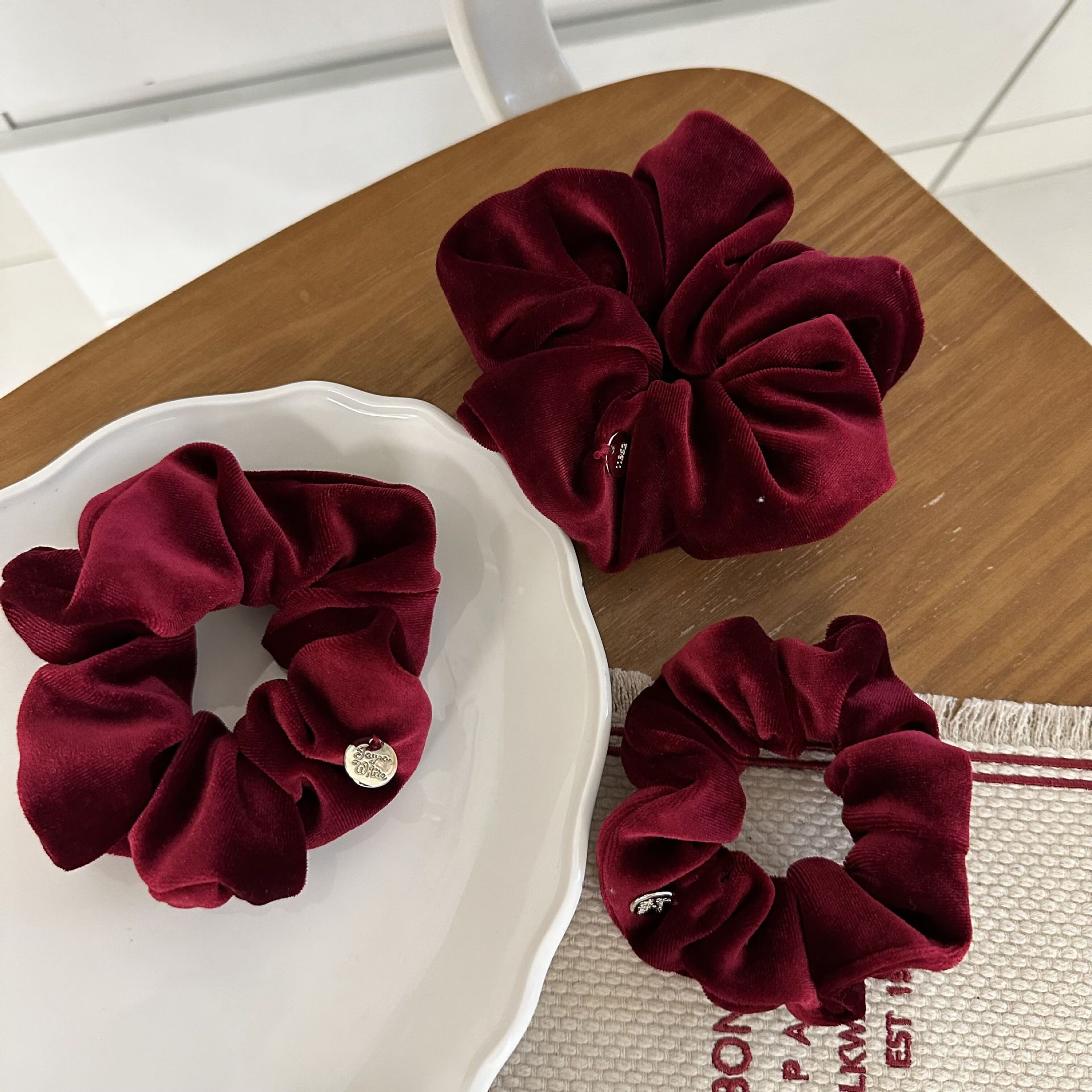 Woman Elegant Velvet Elastics  - Tablet Holder Accessories 评论和价格